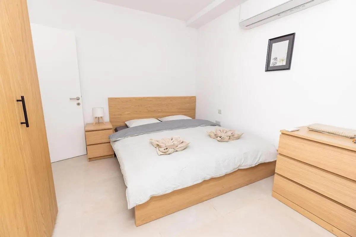 Shakkei 2 Bedroom Swieqi Is-Swieqi Apartment